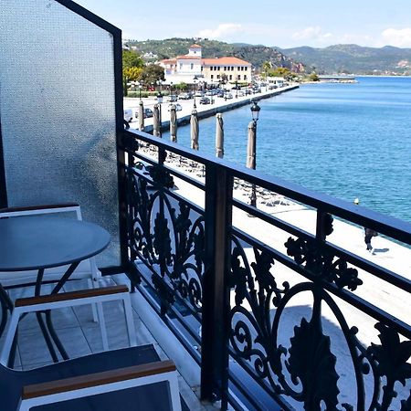Leonidas Hotel Gytheio Exterior foto